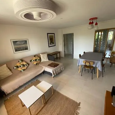 Apartment T3 Proche Centre Et Renecros-garage *