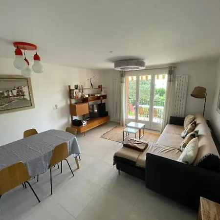 T3 Proche Centre Et Renecros-garage Lägenhet Bandol