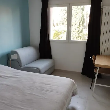 T3 Proche Centre Et Renecros-garage דירה *