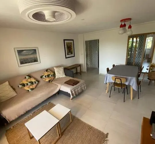 Apartment T3 Proche Centre Et Renecros-garage *